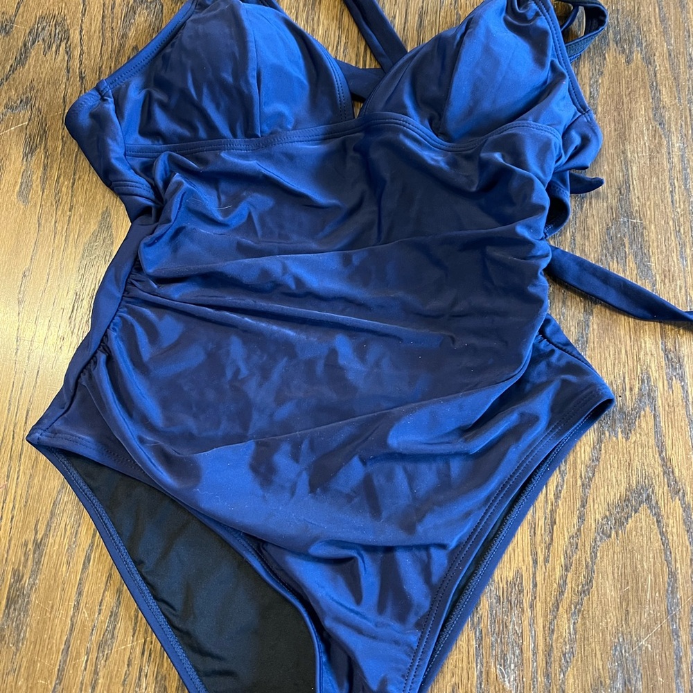NWT CUPSHE Navy Tummy Control Tie Back One-piece Swimsuit - Picture 5 of 7
